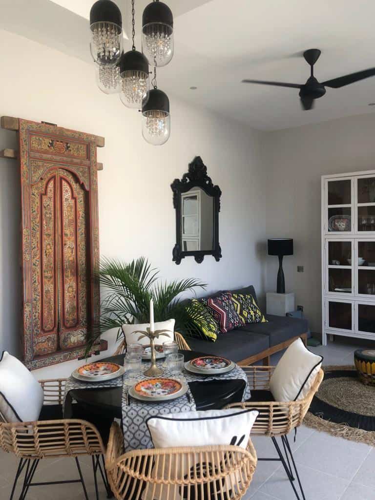 MODERN TROPICAL 2 BEDROOM VILLA FOR SALE LEASEHOLD IN UMALAS BE-1163 
